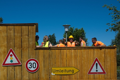 20260525_Bunter-Umzug_0015.jpg