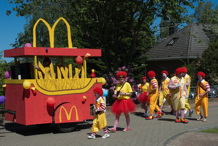 20260525_Bunter-Umzug_0042.jpg